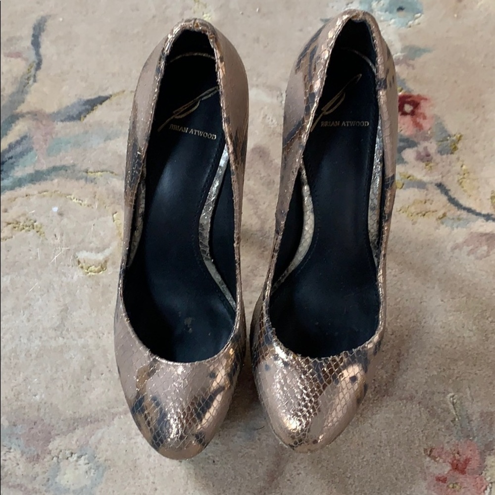 Brian Atwood Python Gold Heels. Size 6. - Picture 3 of 7